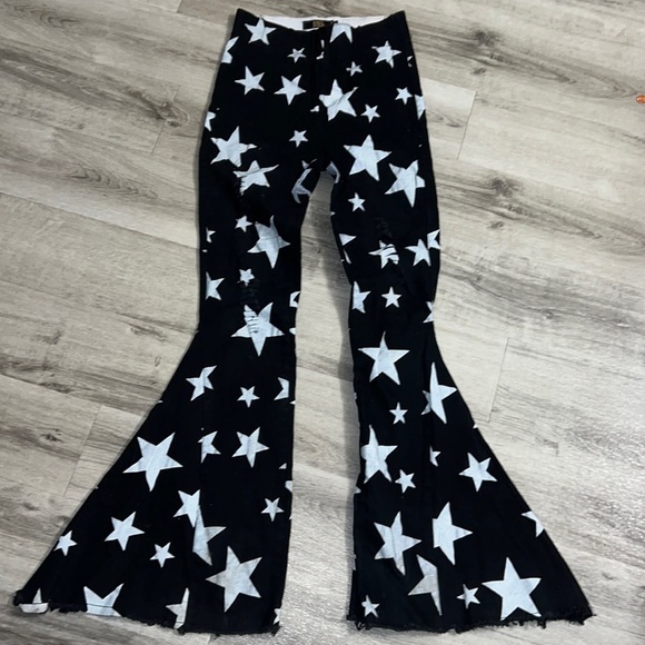 L&B Denim - Lucky & Blessed Super Flare Black Star Western Boho Hippie Distressed Jeans Sz.S